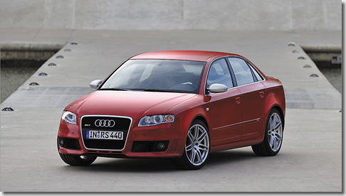 audi_rs4-01.jpg