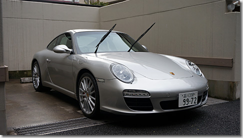 Car Washing - Porsche 911 Carrera S